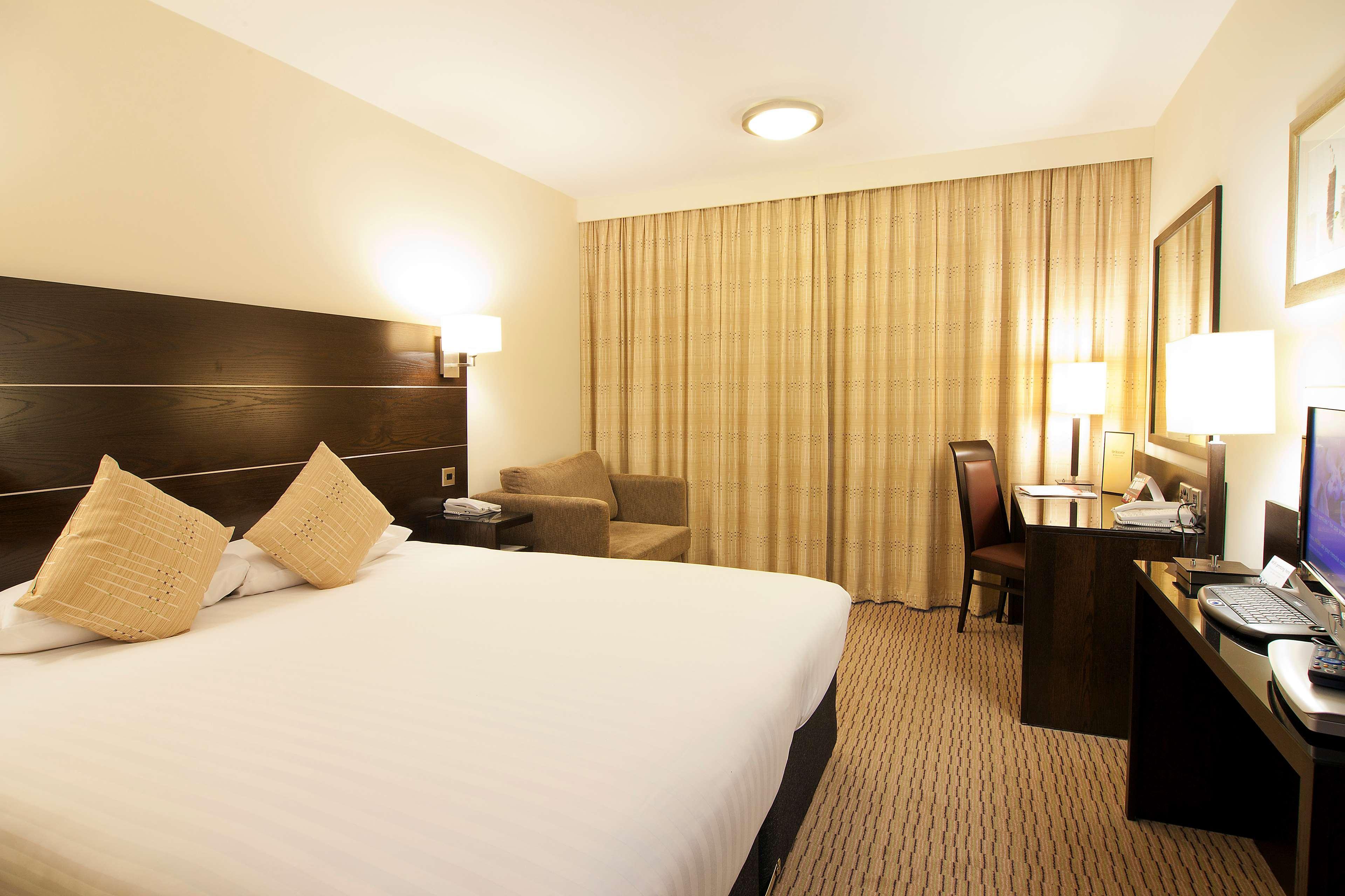 Doubletree By Hilton London Heathrow Airport Hotel Hounslow Room photo